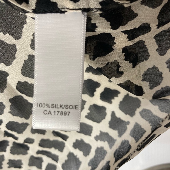 Banana Republic 100% Silk Sheer Blouse - Picture 8 of 9